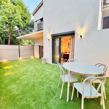 Luxury - Intimate Garden, Jacuzzi, Bbq & Private Parking 滨海卡涅
